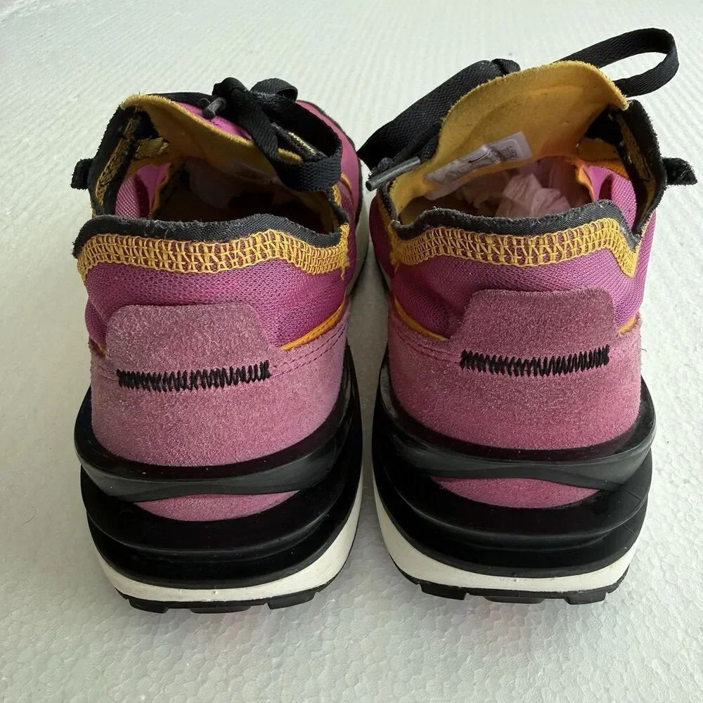 Size 8.5 - Nike Waffle One Active Fuchsia University Gold Black DC2533-600 - Picture 7 of 9
